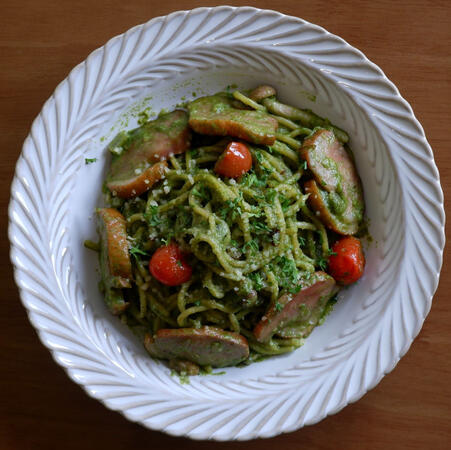 pesto w smoked duck